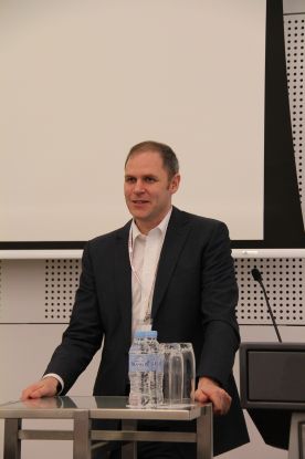 Markus Poeller at the lecturn